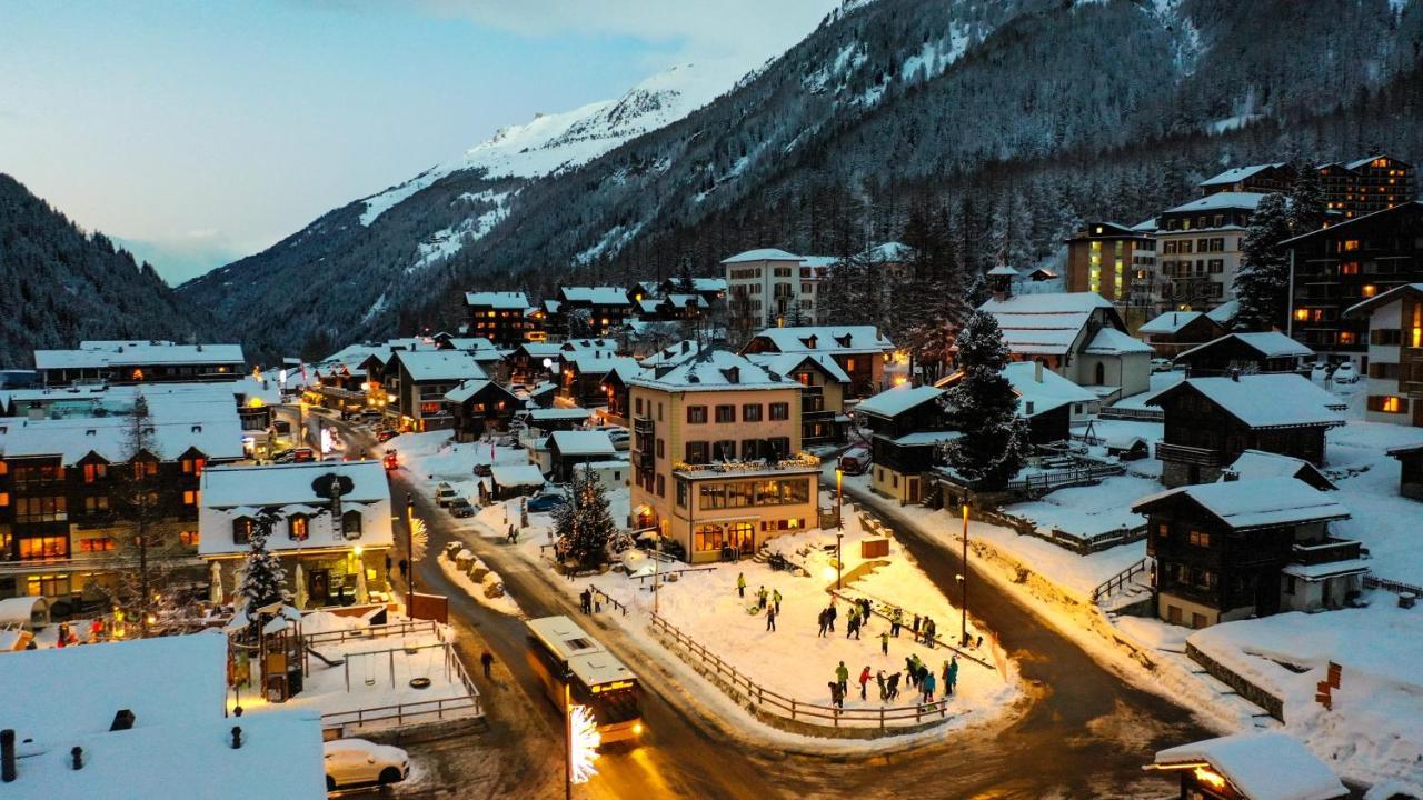 Hotel Le Besso - Swiss Romantic Lodge Zinal Bagian luar foto