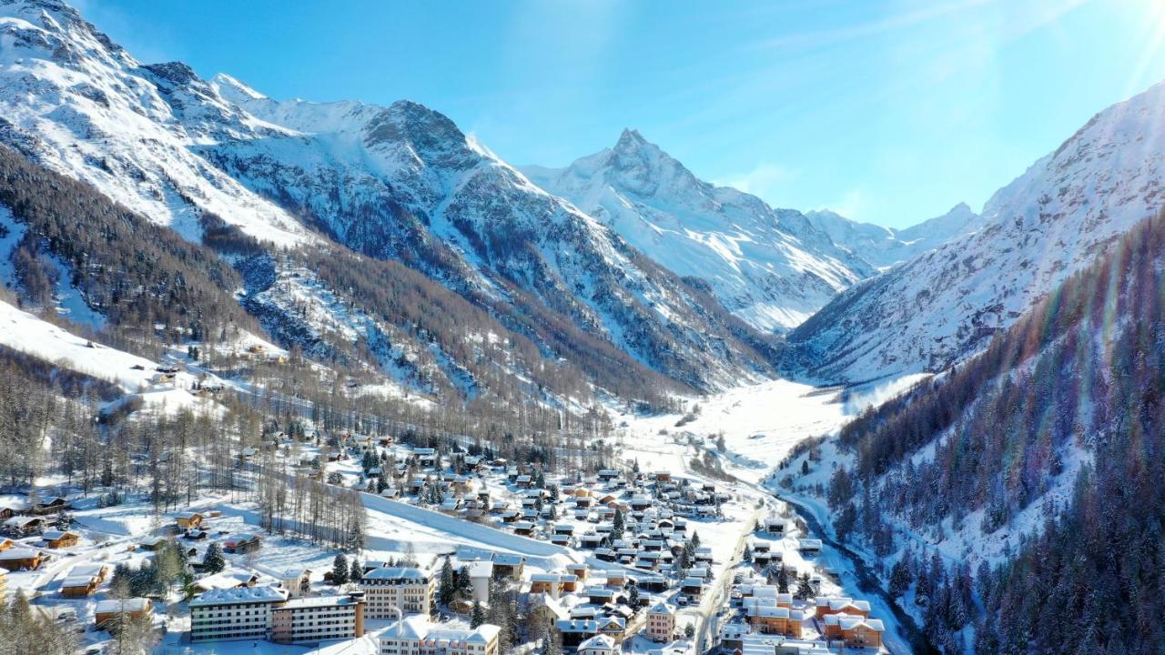 Hotel Le Besso - Swiss Romantic Lodge Zinal Bagian luar foto