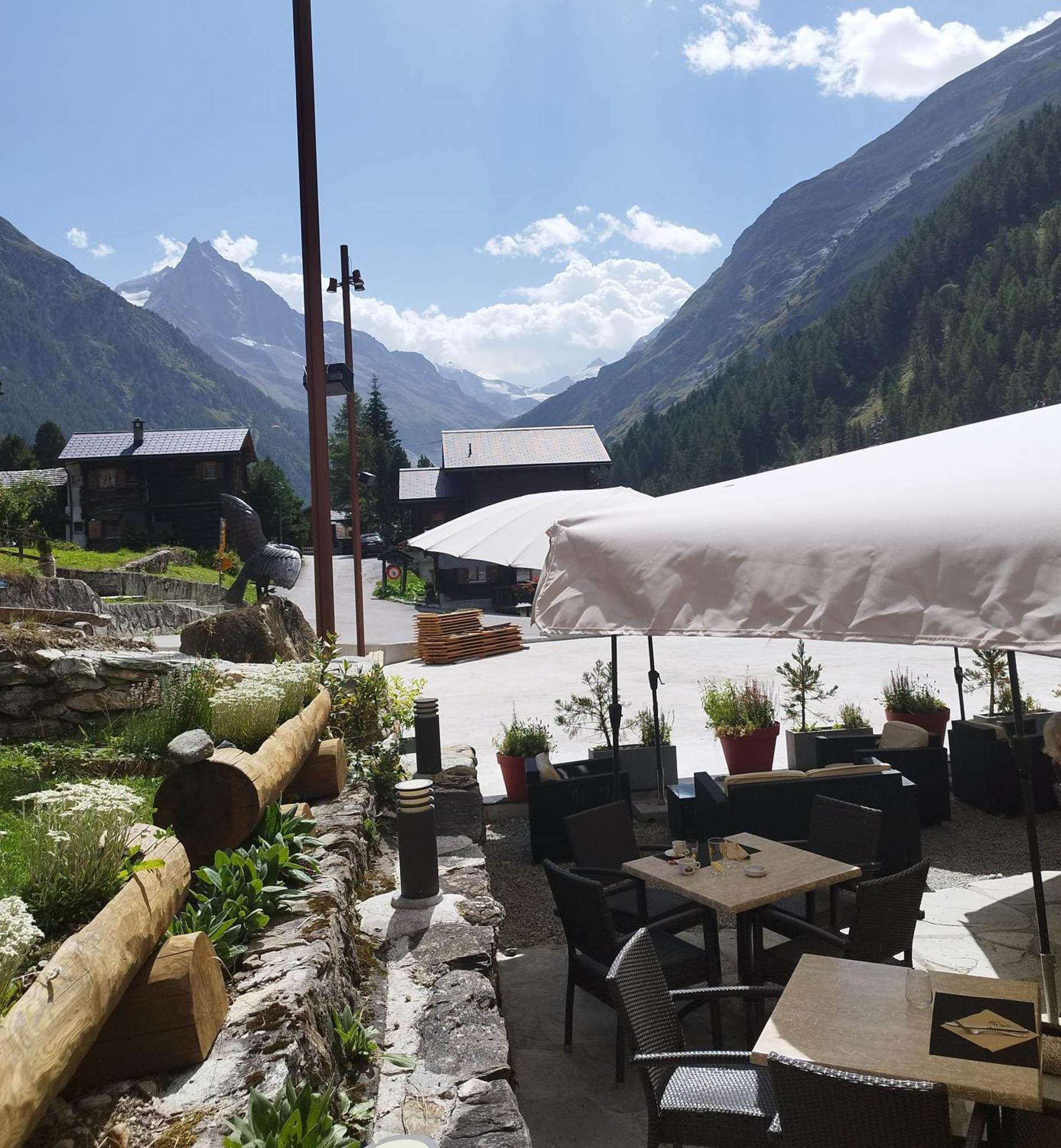 Hotel Le Besso - Swiss Romantic Lodge Zinal Bagian luar foto