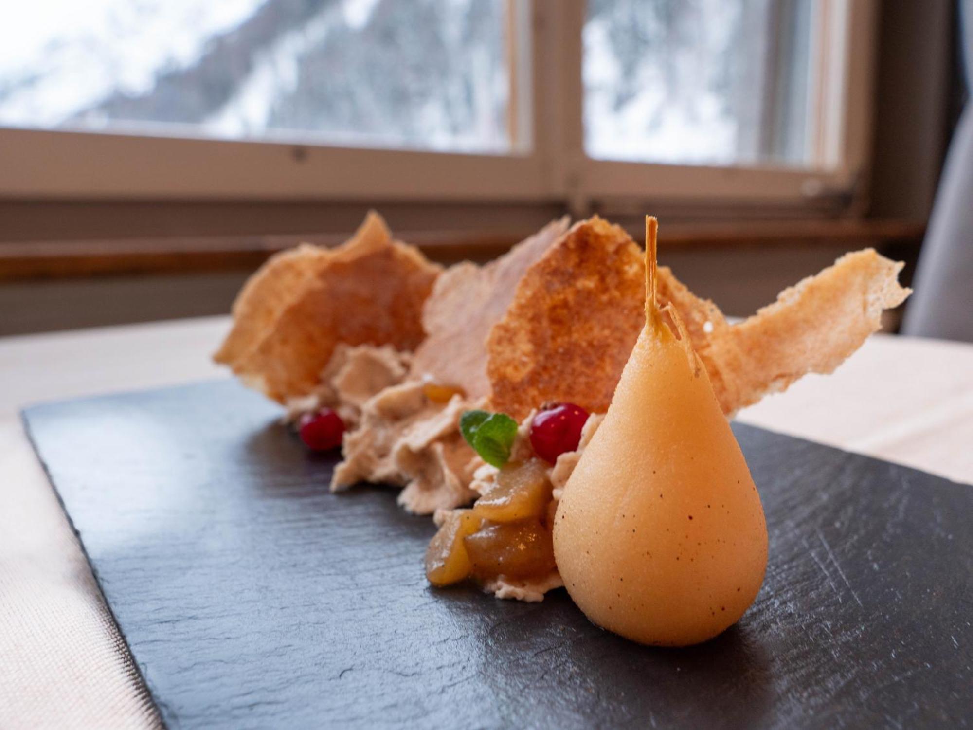 Hotel Le Besso - Swiss Romantic Lodge Zinal Bagian luar foto