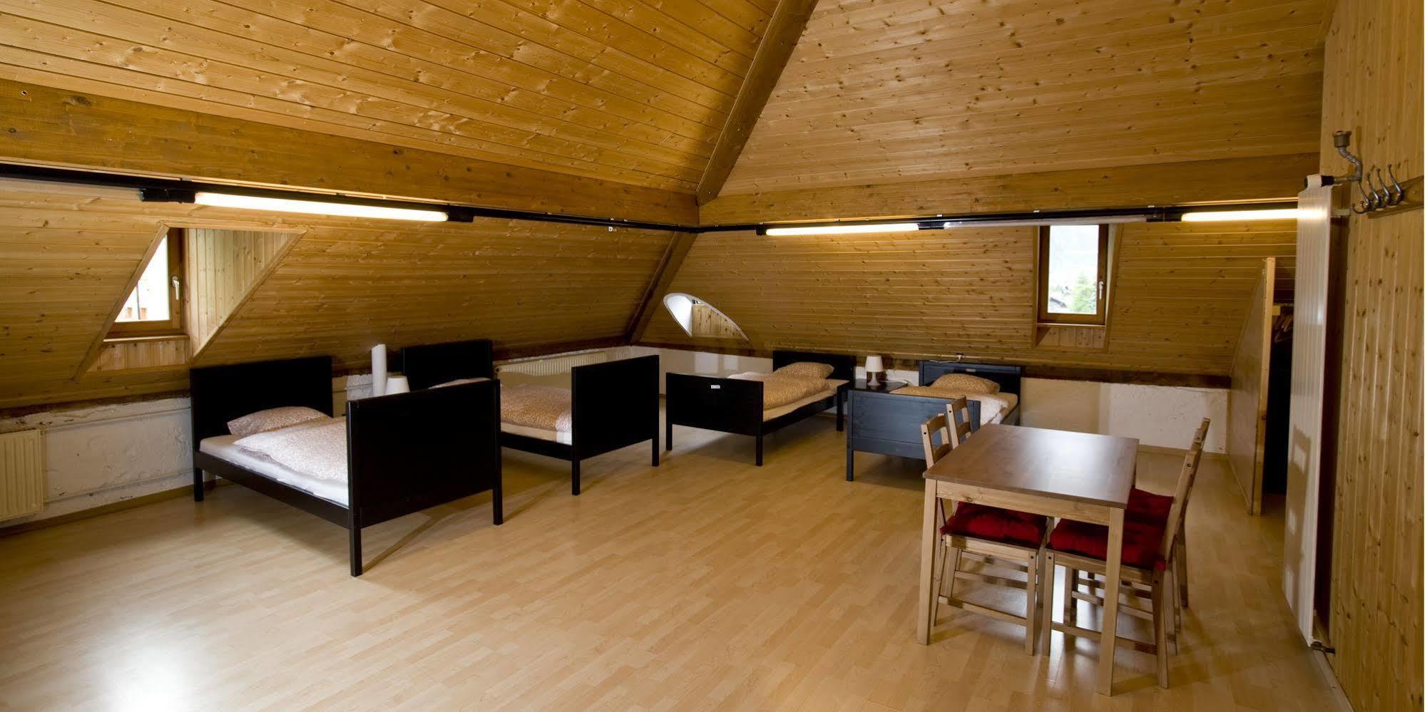 Hotel Le Besso - Swiss Romantic Lodge Zinal Bagian luar foto